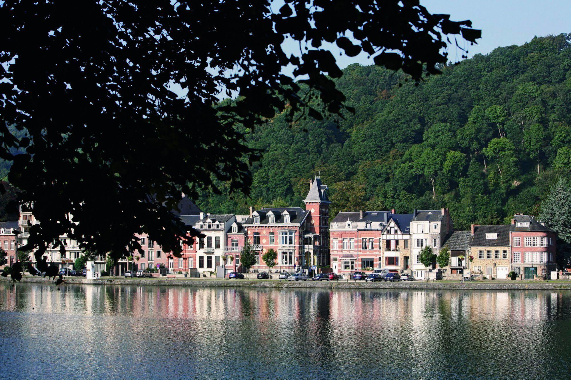 Auberge De Jeunesse De Namur Kültér fotó